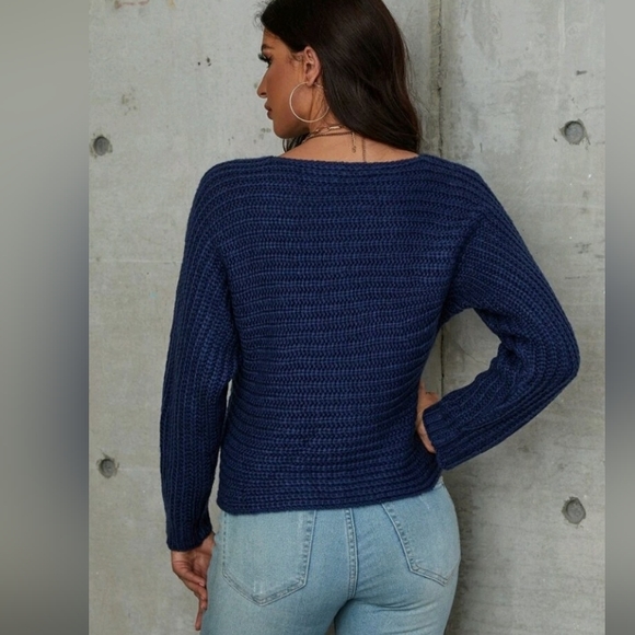 Navy blue Batwing sleeve sweater - Picture 2 of 10